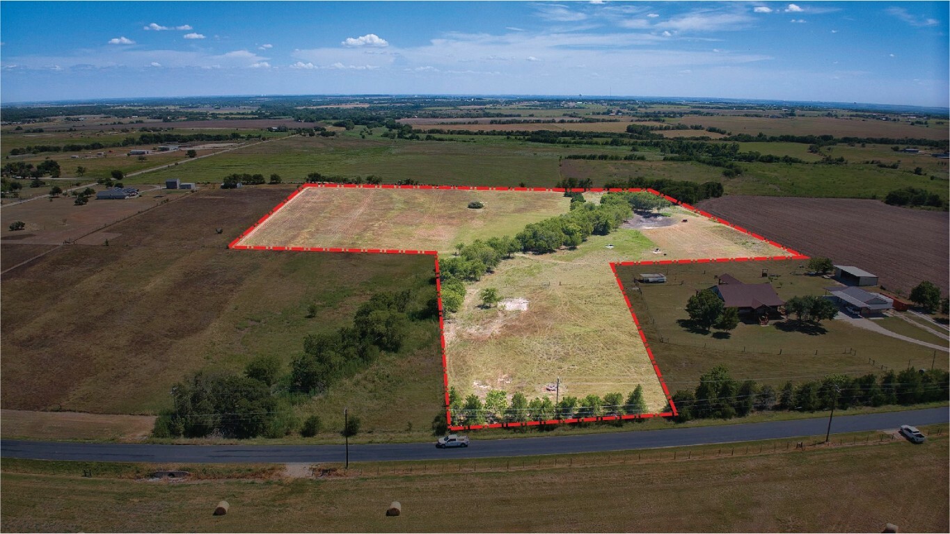 Property Photo: 1250 County Road 311 Road TX 76537