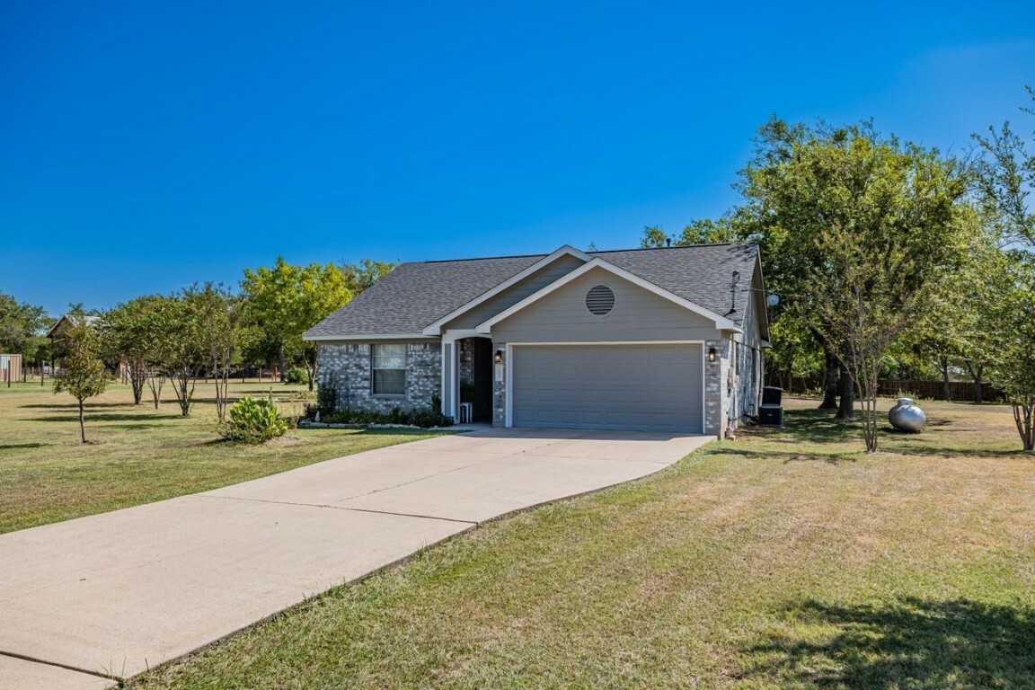 Property Photo:  200 Richard Road  TX 78626 