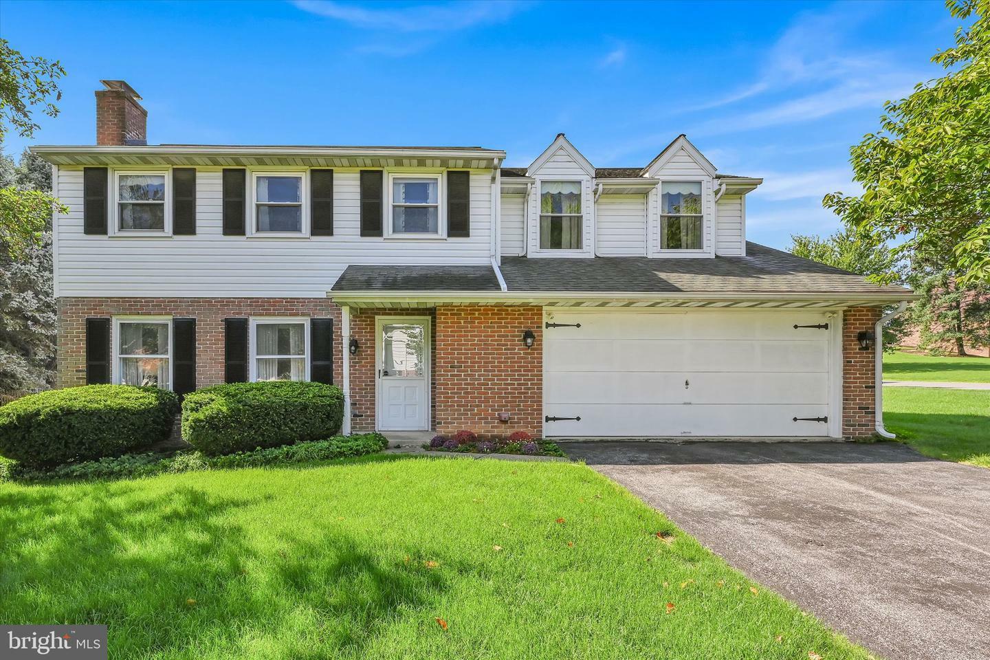 Property Photo:  490 Philmont Drive  PA 17601 