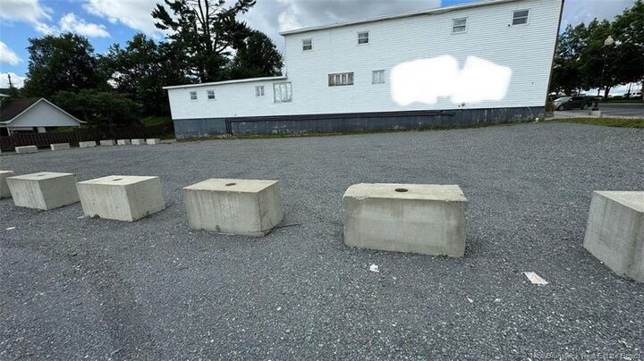 Property Photo:  123 Broadway Boulevard  NB E3Z 2J8 