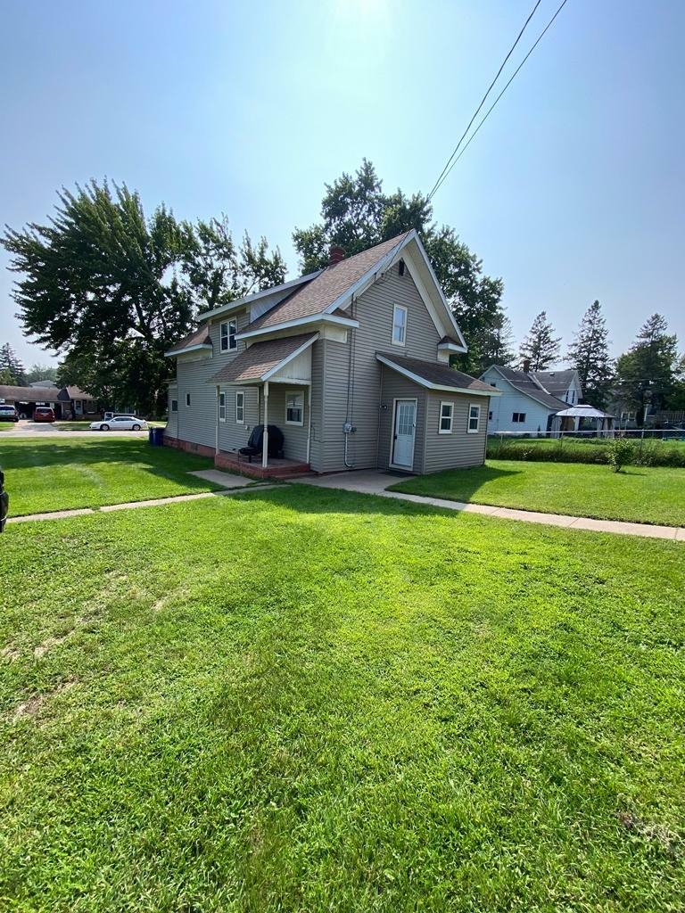 Property Photo:  1708 River St  WI 54452 