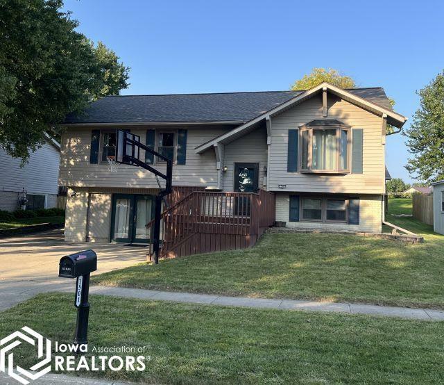 Property Photo:  1501 Greenfield Drive  IA 50158 