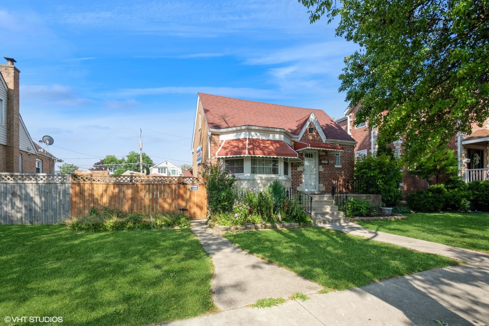 Property Photo:  3322 N Plainfield Avenue  IL 60634 