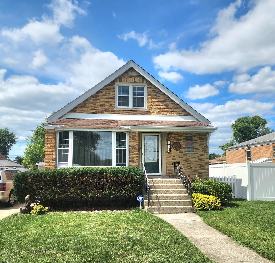 10820 S Kostner Avenue  Oak Lawn IL 60453 photo