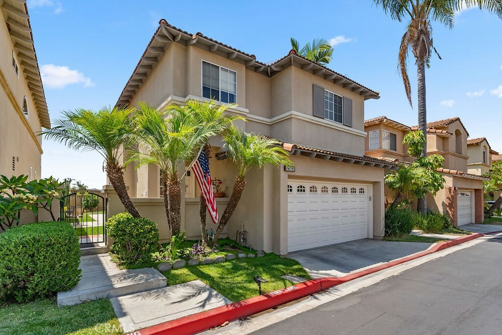 Property Photo: 2140 W Toledo Place CA 90631