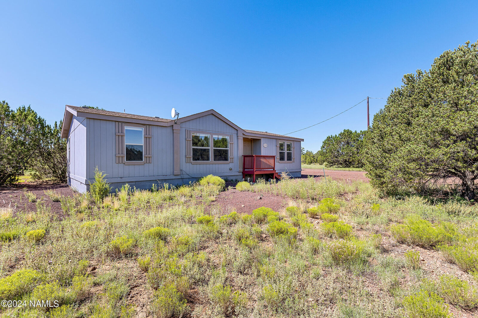 Property Photo: 248 E Orchid Drive AZ 86046