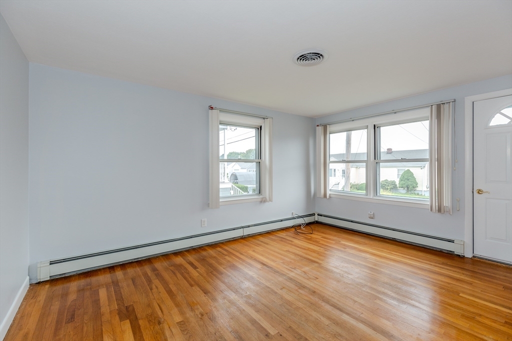 Property Photo:  39 Irving Street  RI 02904 