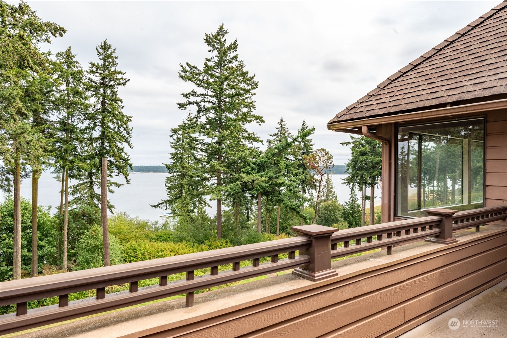 Property Photo:  50 Harborview Drive 5  WA 98368 