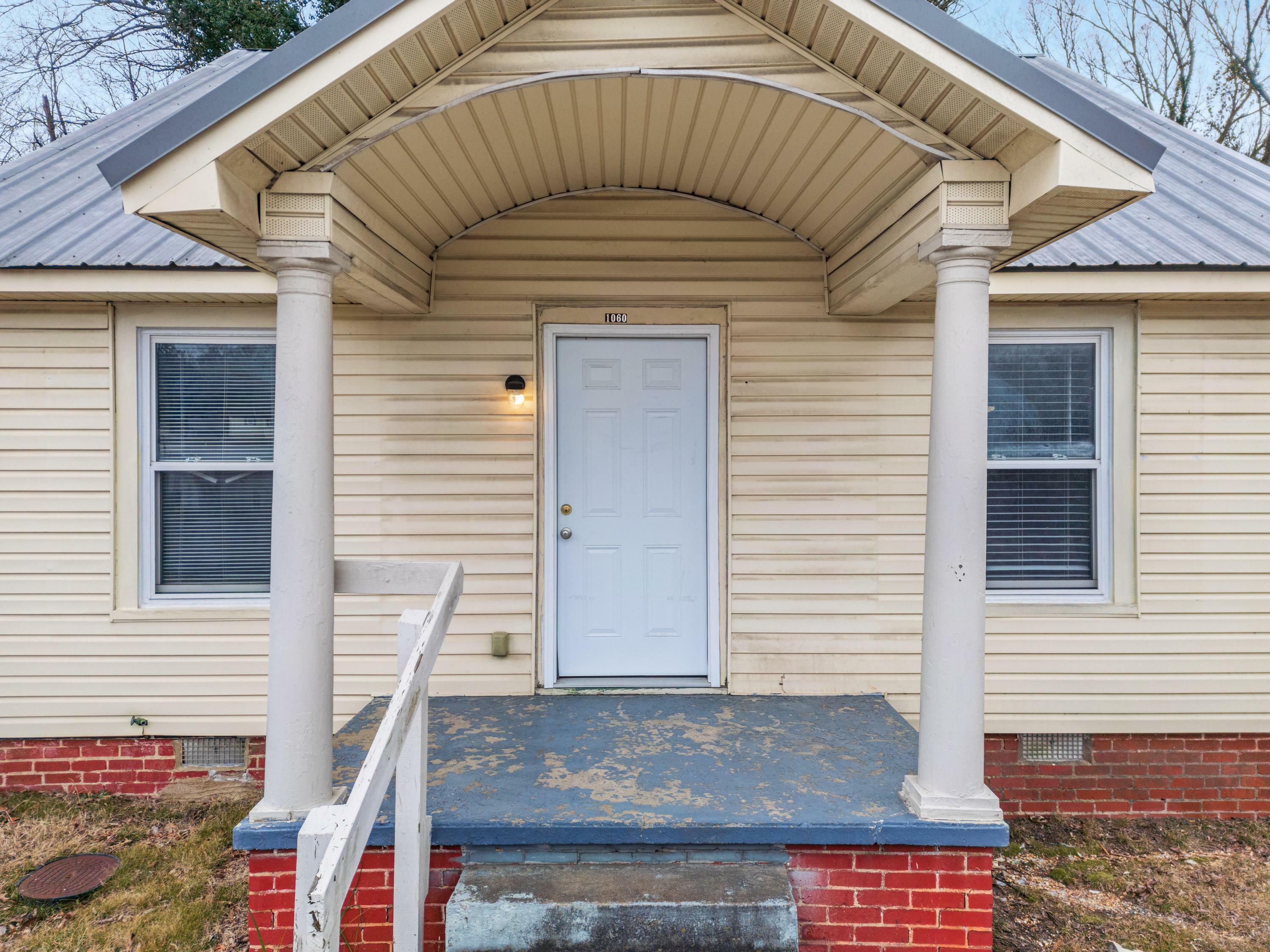 Property Photo:  1060 Wildwood Avenue SE  TN 37311 