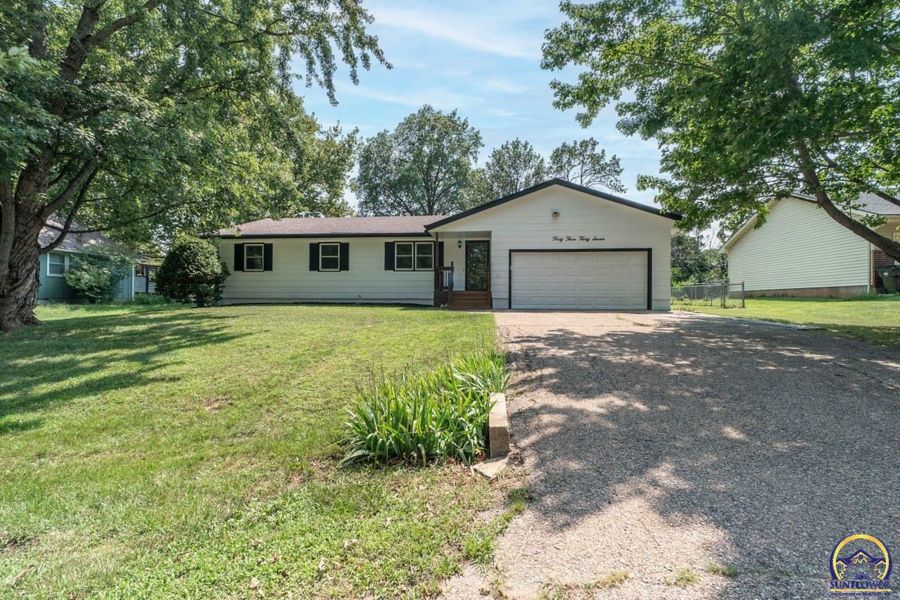 Property Photo:  4337 SE 25th Ter  KS 66605 