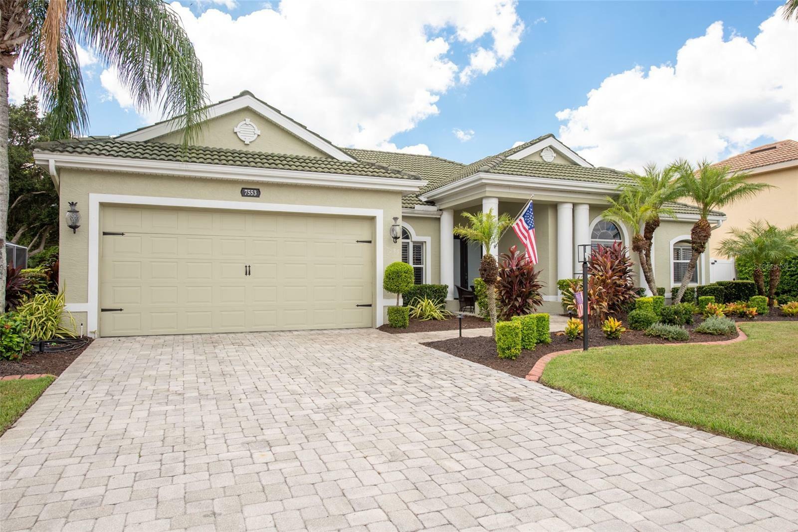 Property Photo:  7553 Palmer Glen Circle  FL 34240 