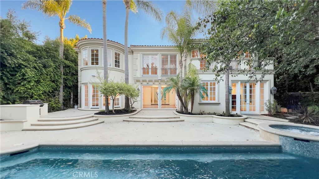 Property Photo:  710 N Rodeo Drive  CA 90210 