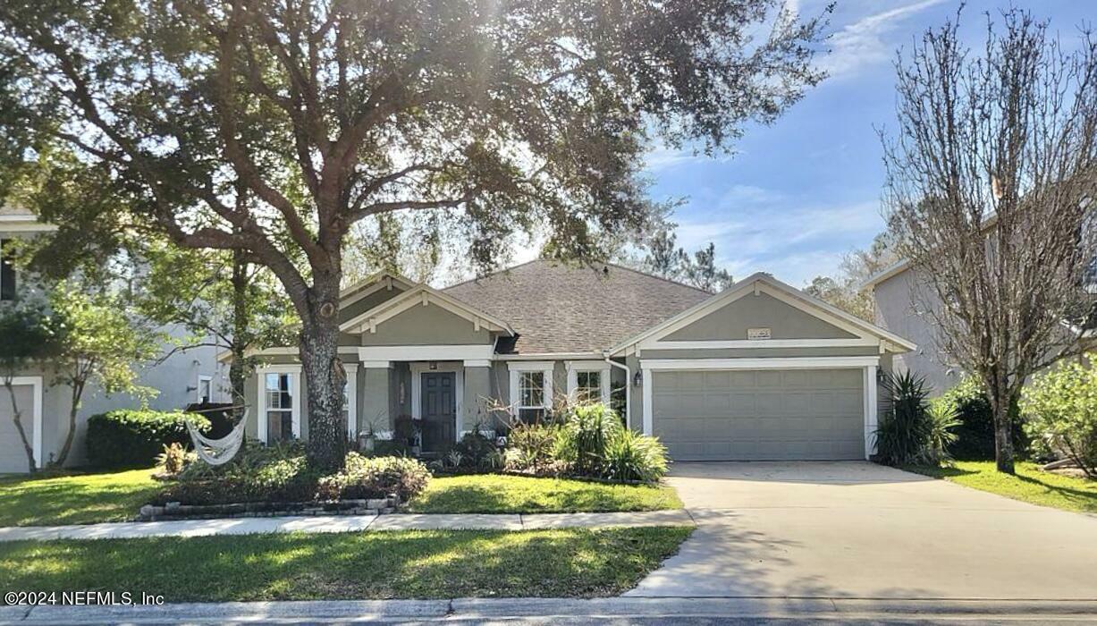 Property Photo:  1102 Garrison Drive  FL 32092 