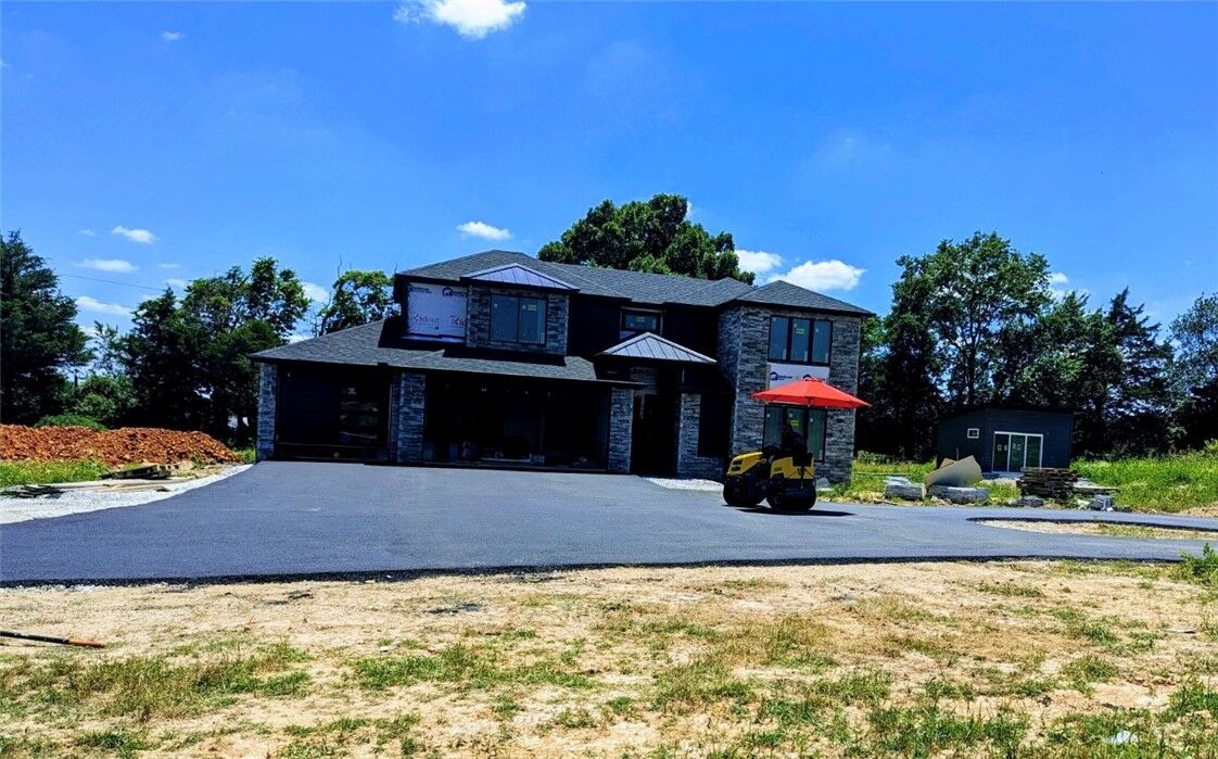 Property Photo: 1011 NW Vaughn Road AR 72713