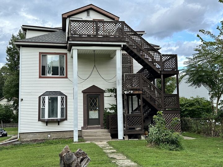 Property Photo:  1 Daviau Dr  MA 01020 