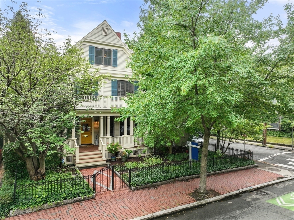 Property Photo:  30 Linnaean Street  MA 02138 