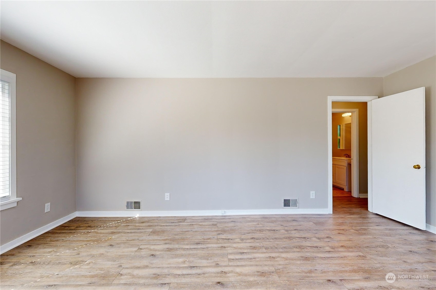 Property Photo:  918  Howard Street  WA 99362 