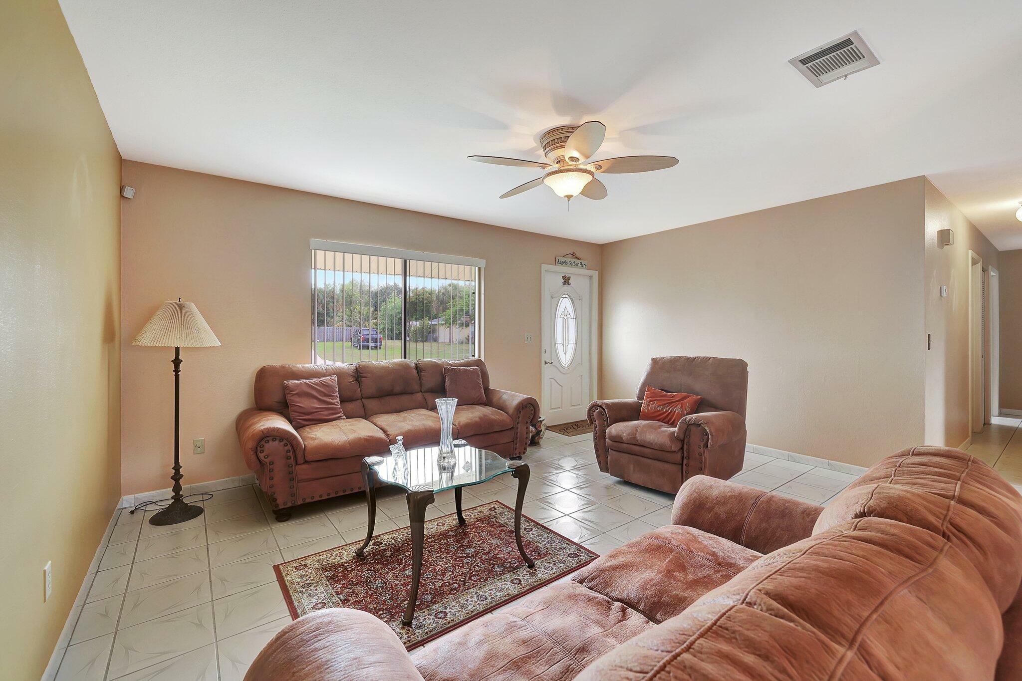 Property Photo:  1441 SE Marisol Lane  FL 34953 