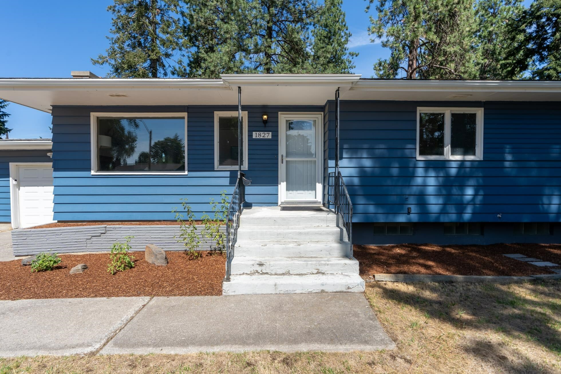 Property Photo:  1827 E 37th Ave  WA 99203 