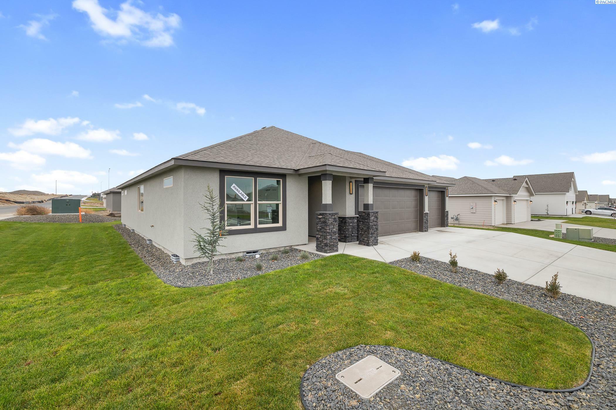 Property Photo:  10402 Kokanee Dr  WA 99301 