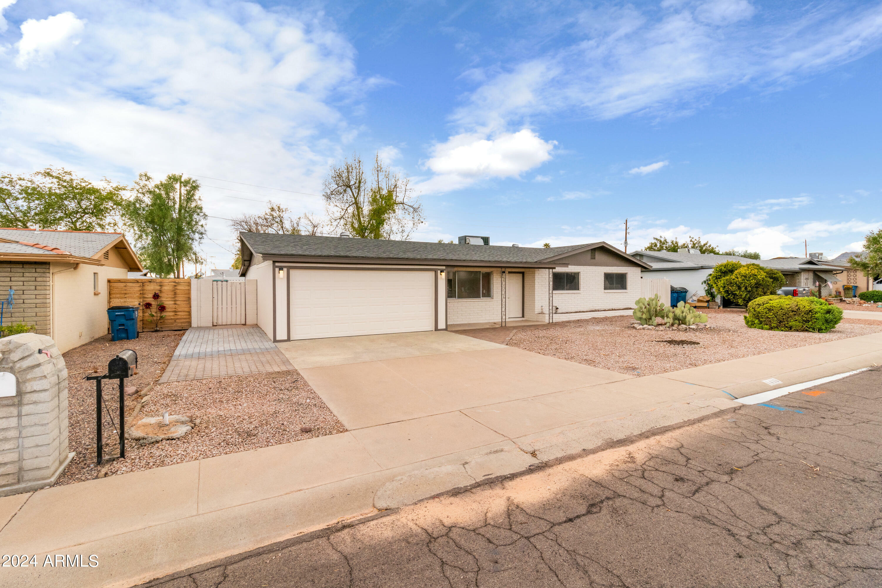 Property Photo:  1410 S Ocotillo Drive  AZ 85120 