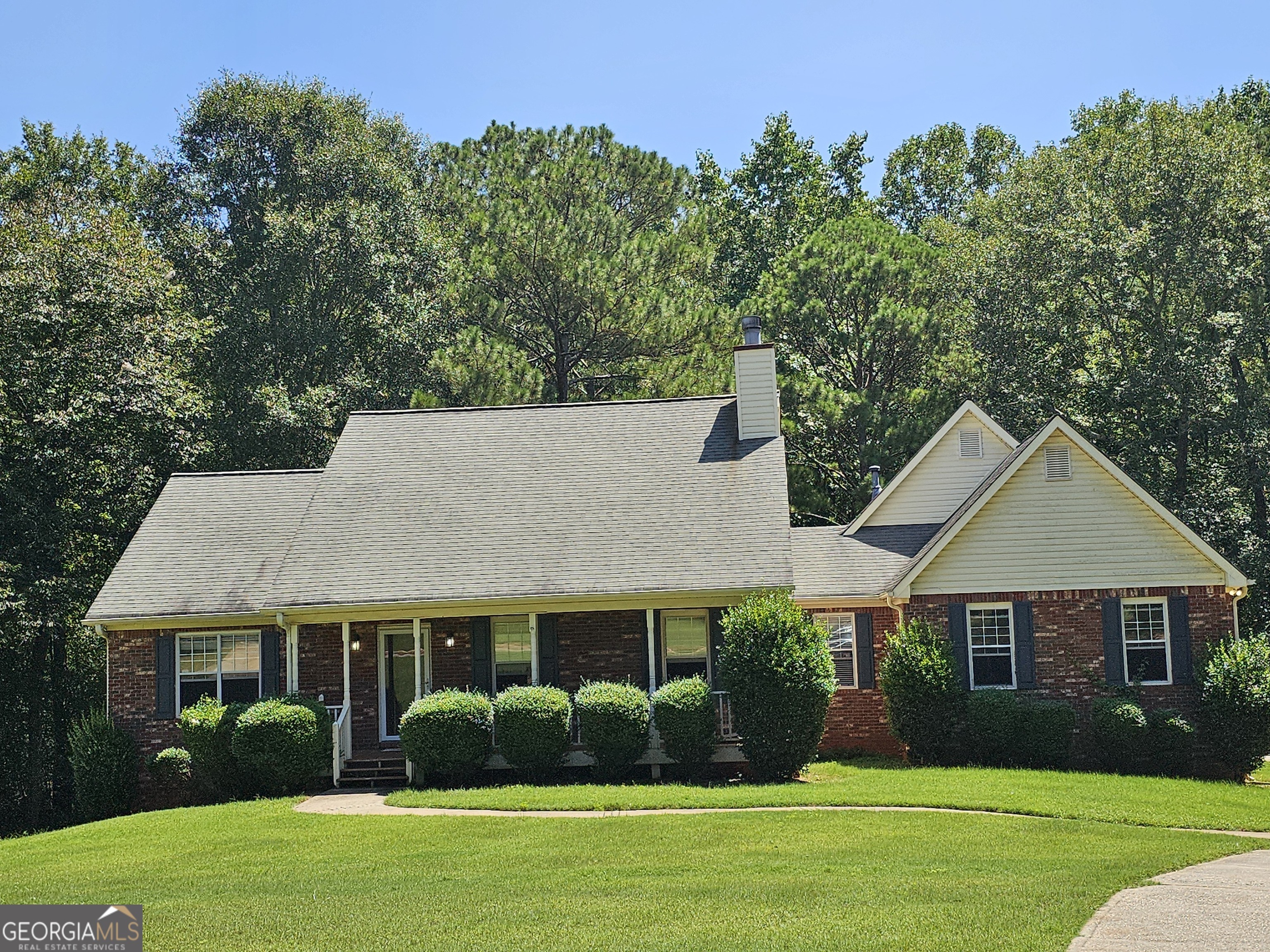 Property Photo:  206 Riverbrook Court  GA 30252 