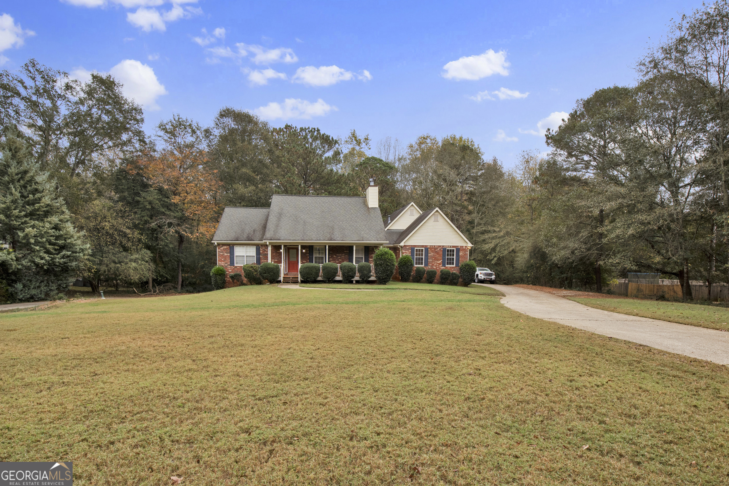 Property Photo:  206 Riverbrook Court  GA 30252 