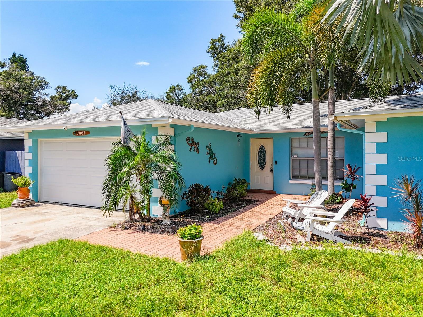 Property Photo:  7001 Dalkeith Avenue N  FL 33709 