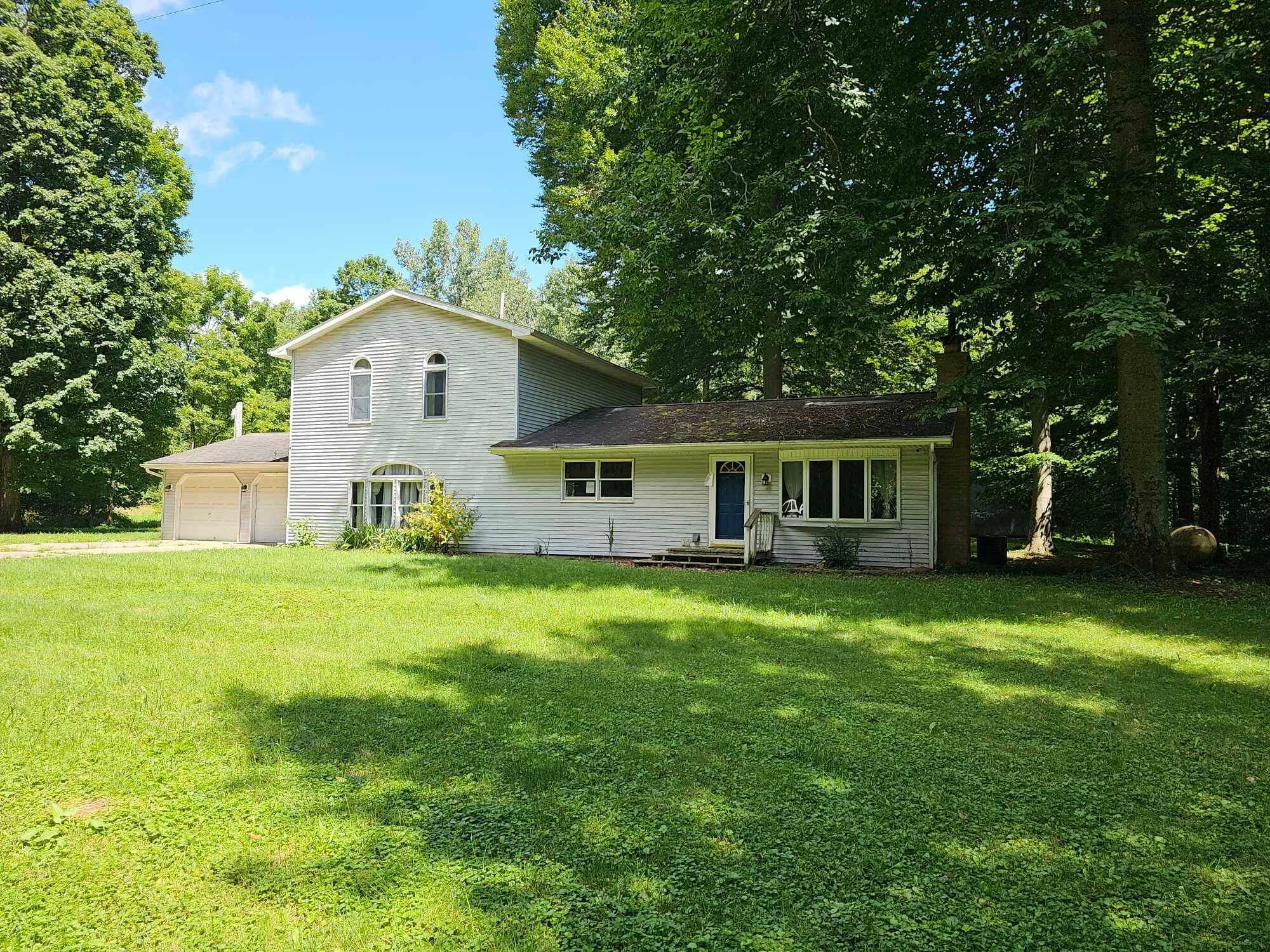 Property Photo:  1260 Lusk Road  MI 49089 