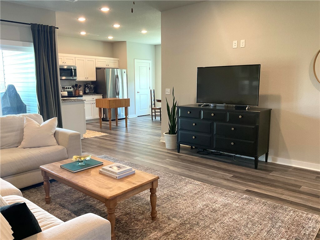 Property Photo: 368 N Wyandotte Street AR 72730