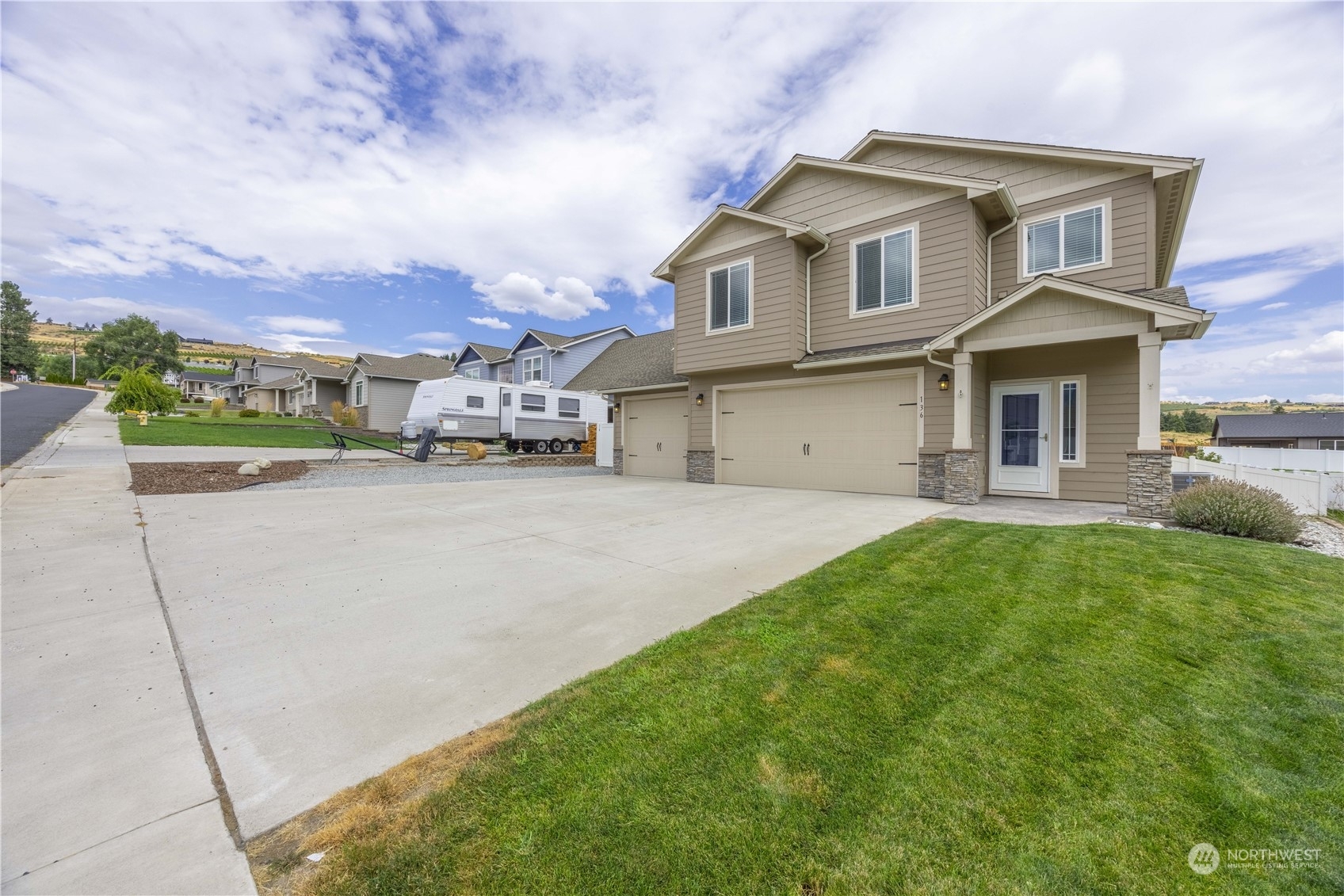 Property Photo: 136 Summer Breeze Road WA 98831