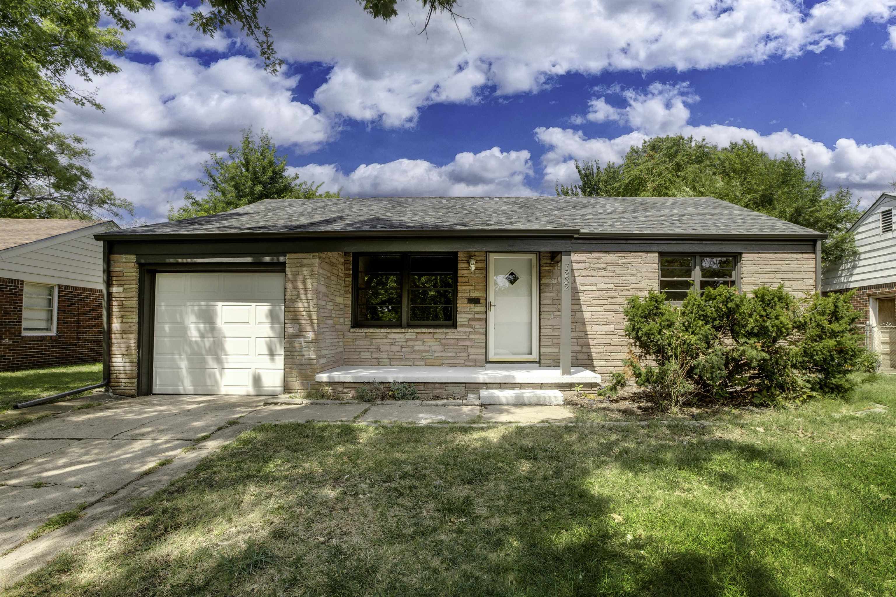 Property Photo:  7232 E Morris St  KS 67207 