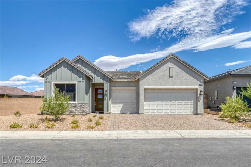 Property Photo:  840 Stepney Place  NV 89011 