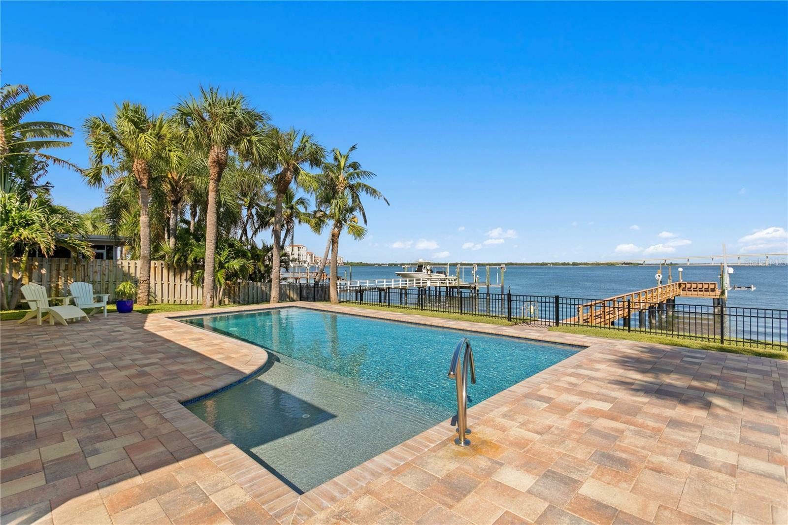 Property Photo:  2651 E Vina Del Mar Boulevard  FL 33706 