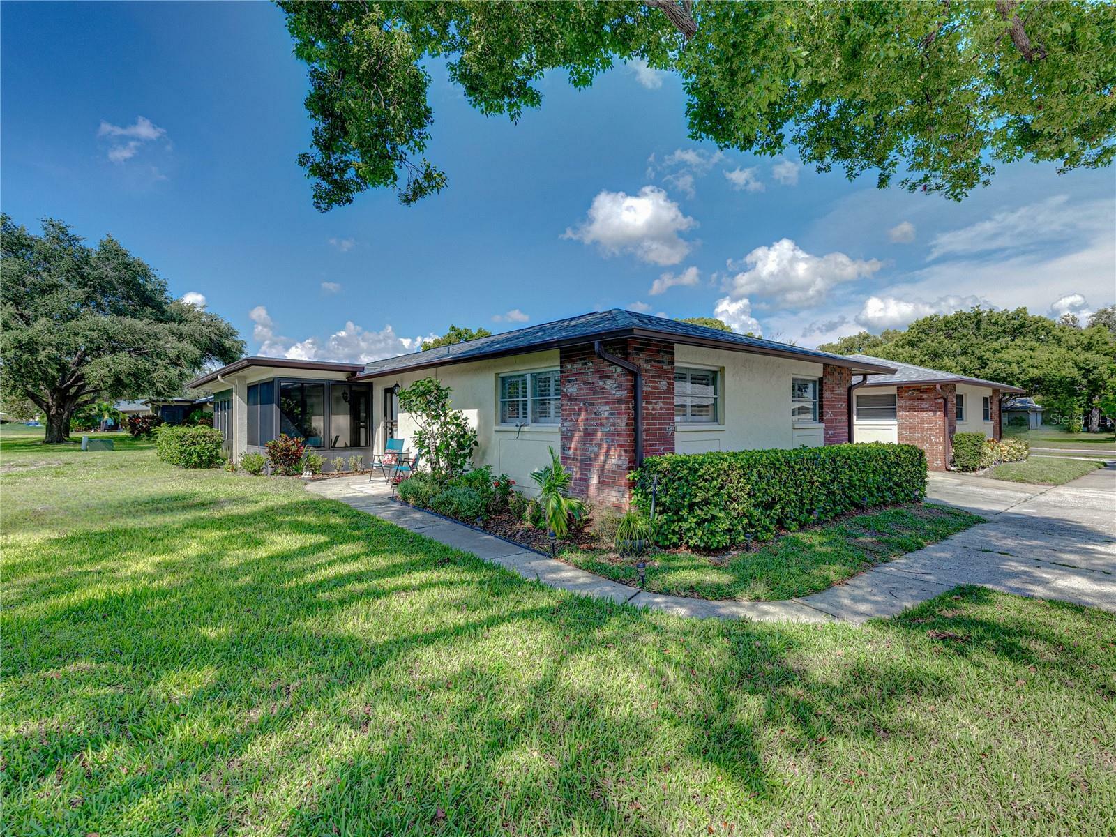 Property Photo:  1231 Queen Anne Drive D  FL 34684 