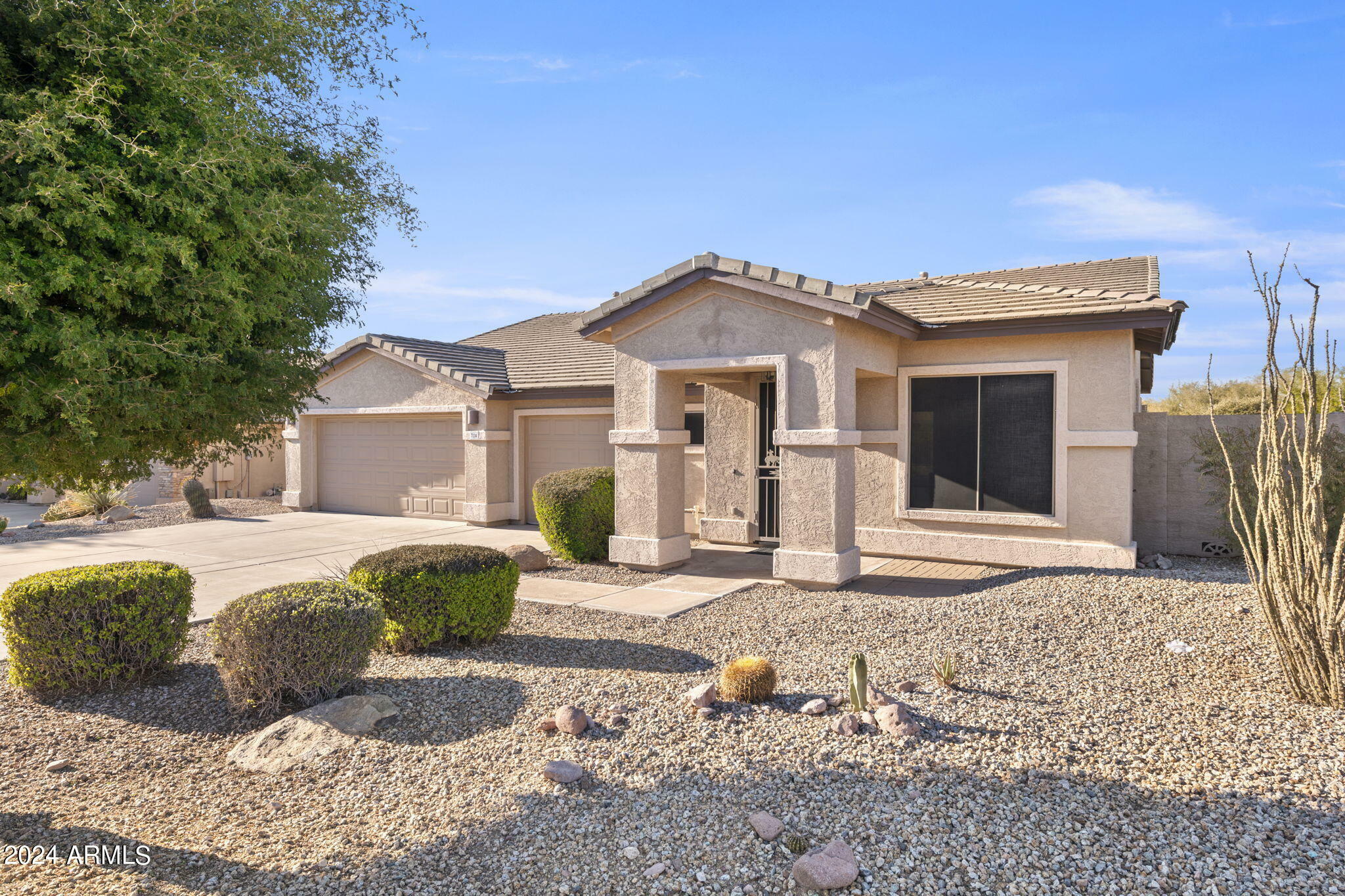 Property Photo:  7114 E Hacienda La Colorada Drive  AZ 85118 