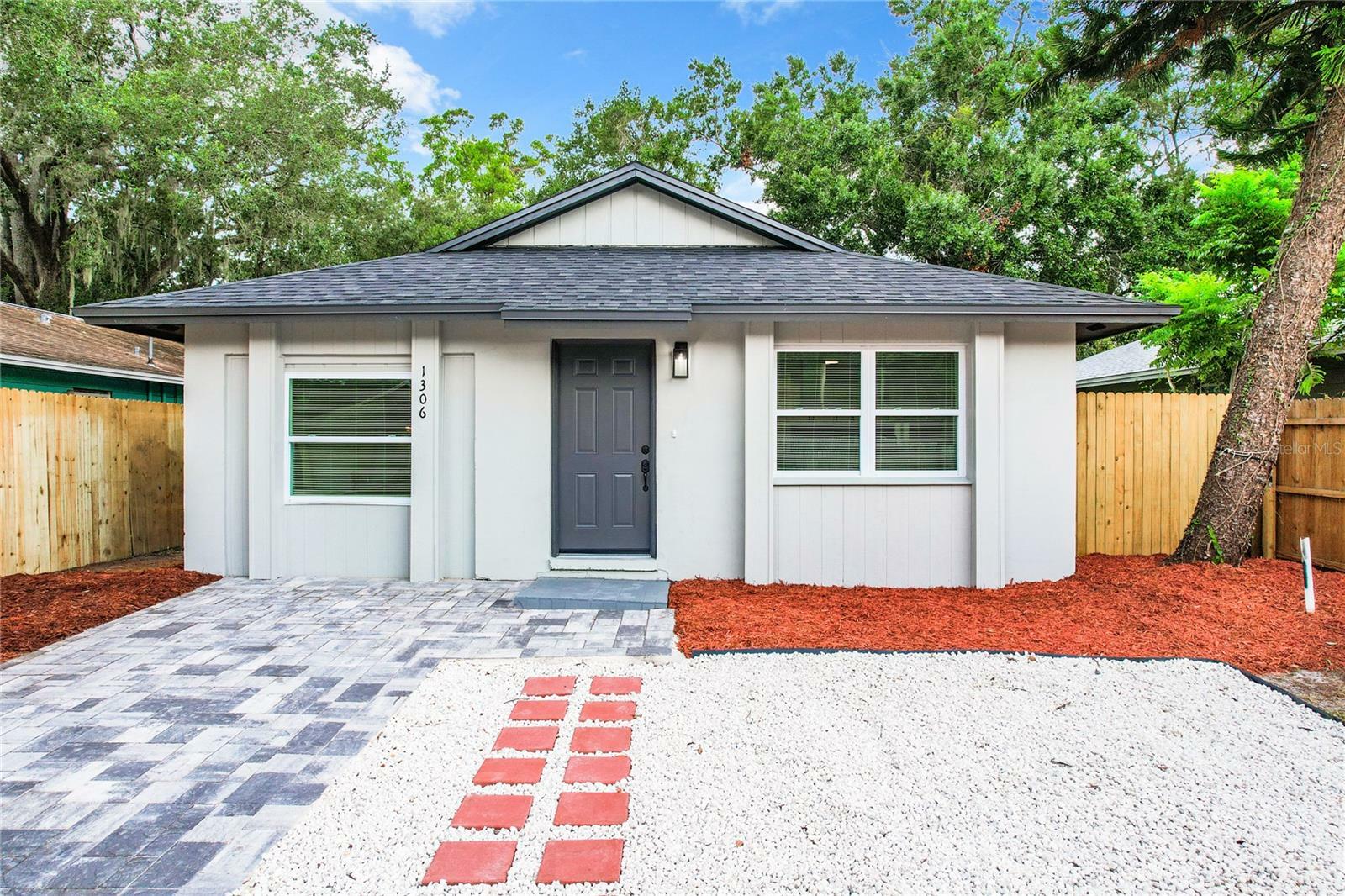 Property Photo:  1306 Cypress Avenue  FL 32771 