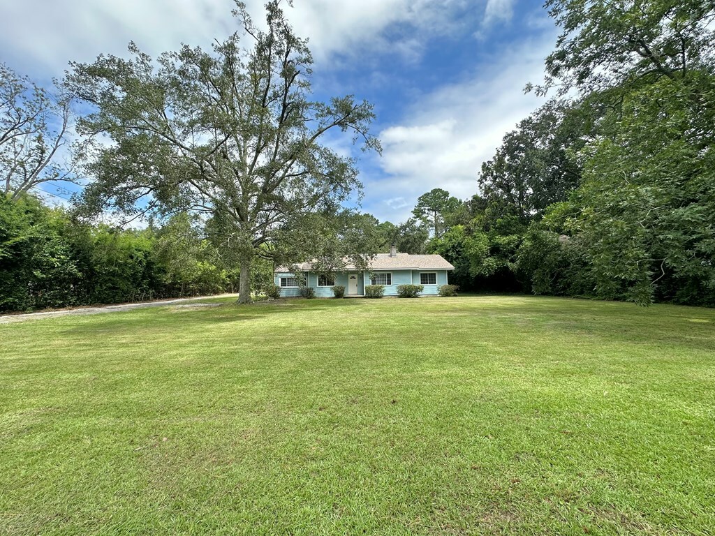 Property Photo:  316 Eager Rd  GA 31602 