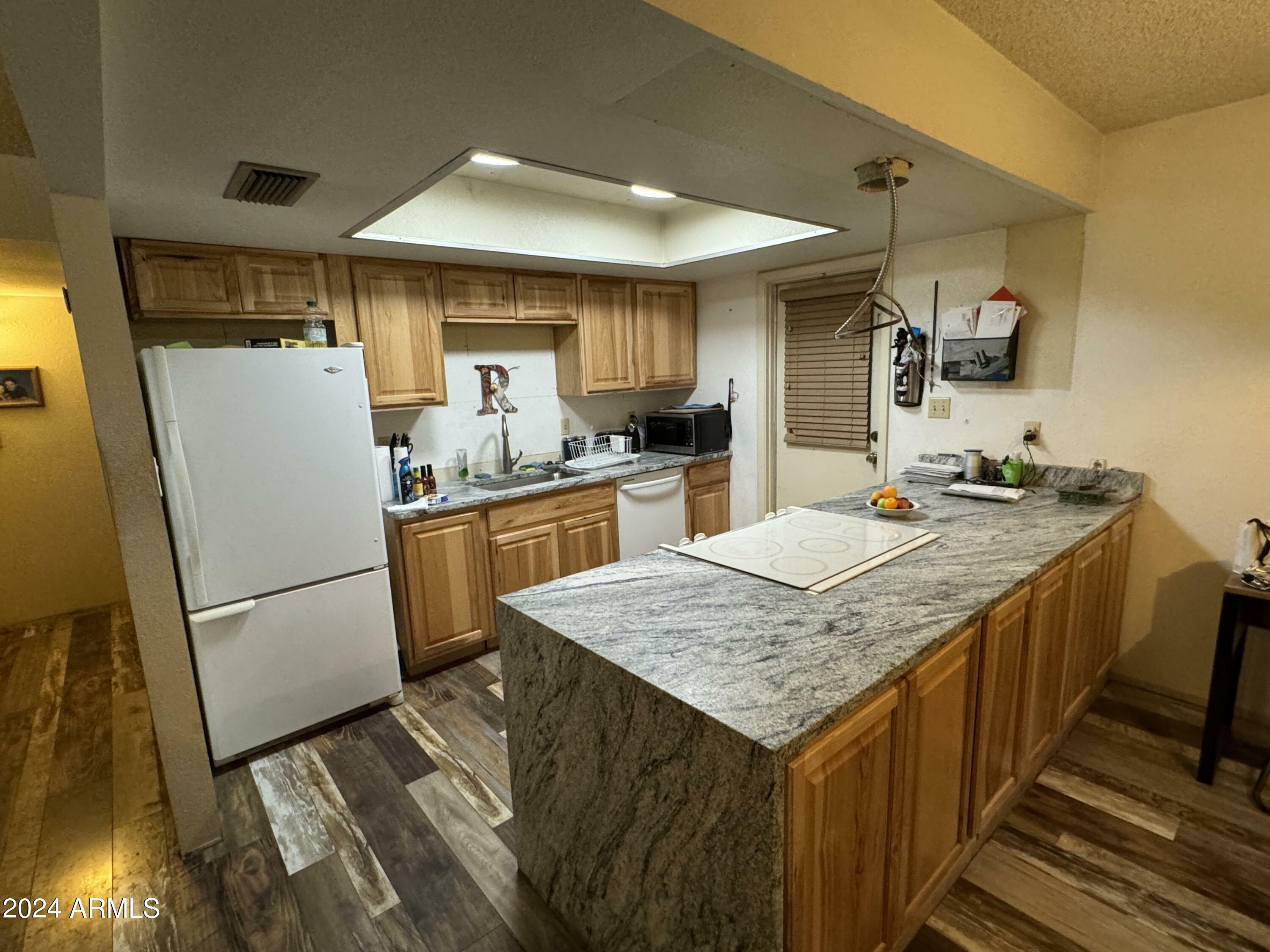 Property Photo:  2444 W Jacinto Avenue  AZ 85202 