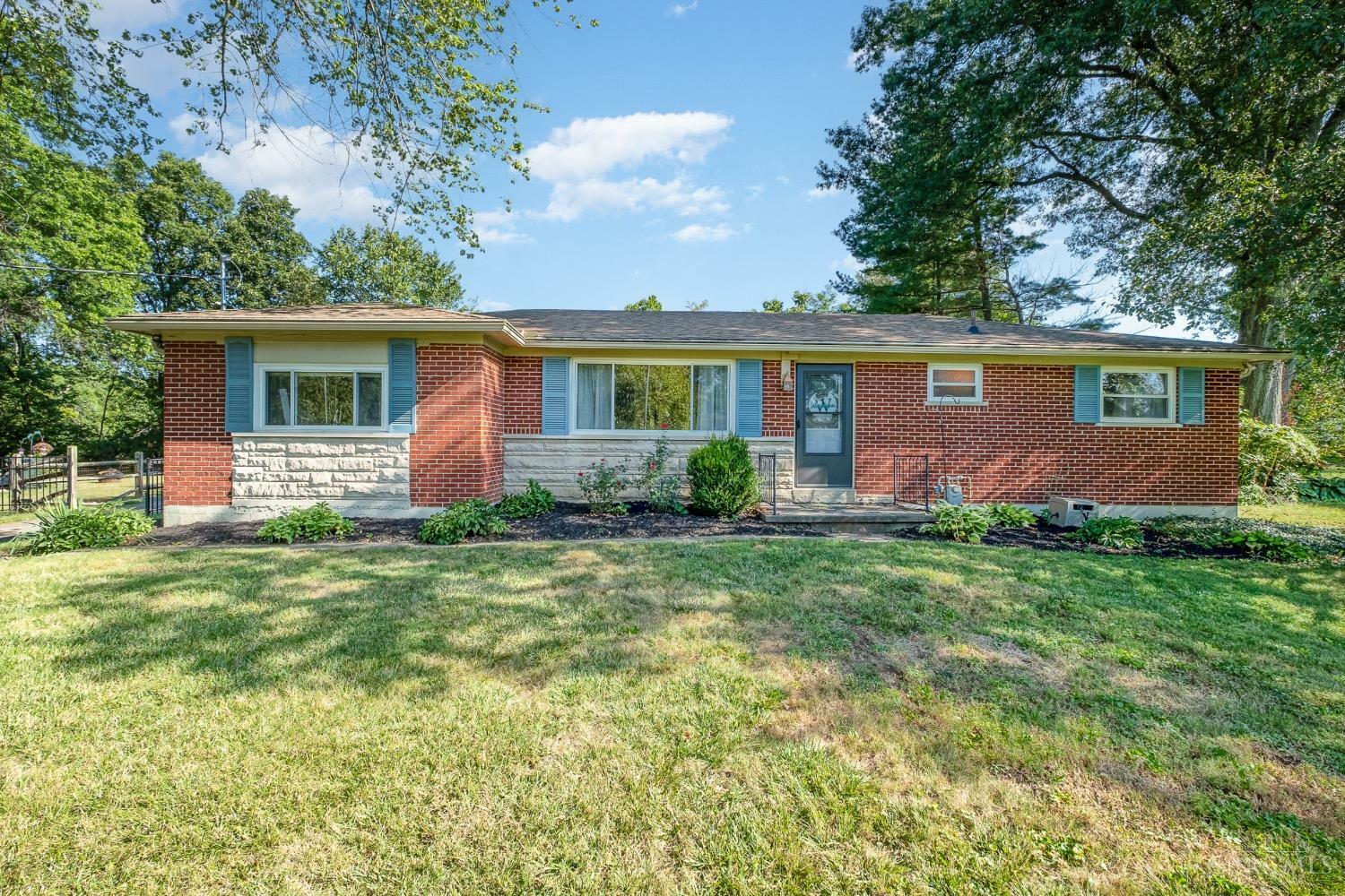 Property Photo: 1086 Rainbow Trail OH 45150