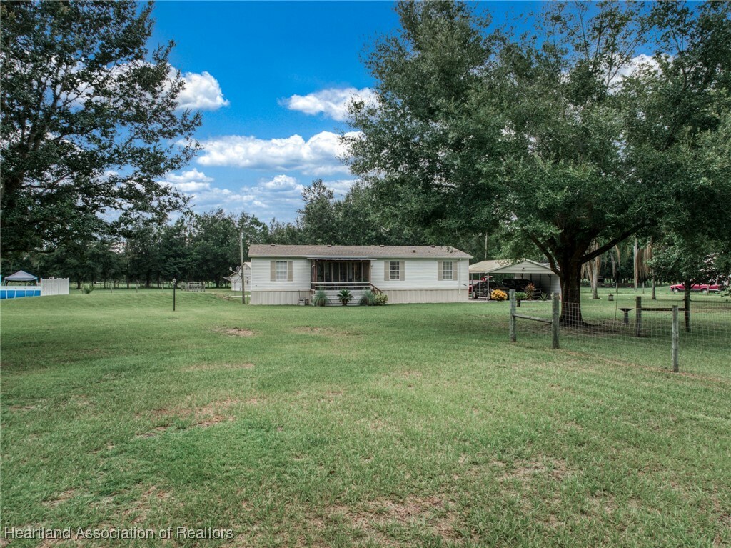 Property Photo:  2823 N Bonnet Creek Road  FL 33825 