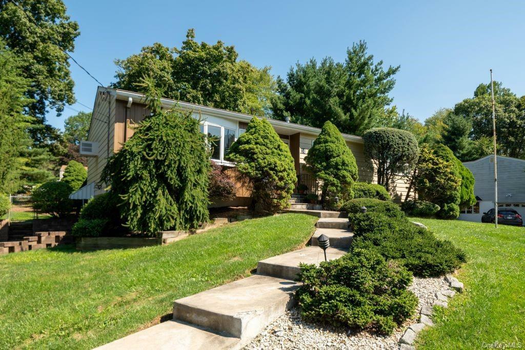 Property Photo:  14 Brookhill Drive  NY 10994 