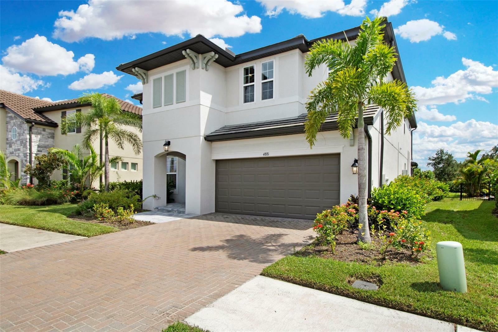 Property Photo:  4881 Antrim Drive  FL 34240 