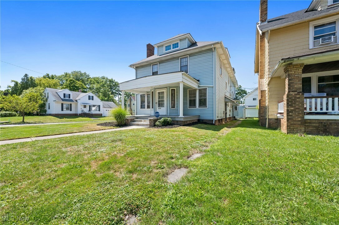 Property Photo:  2272 S Taylor Road  OH 44118 