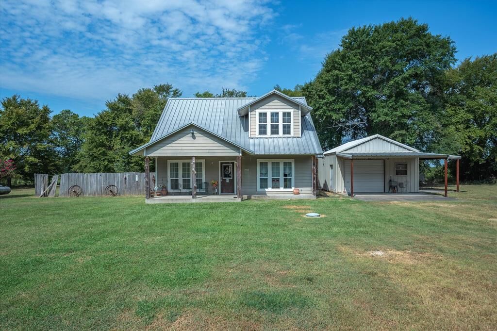 Property Photo: 1968 Vz County Road 2816 TX 75147