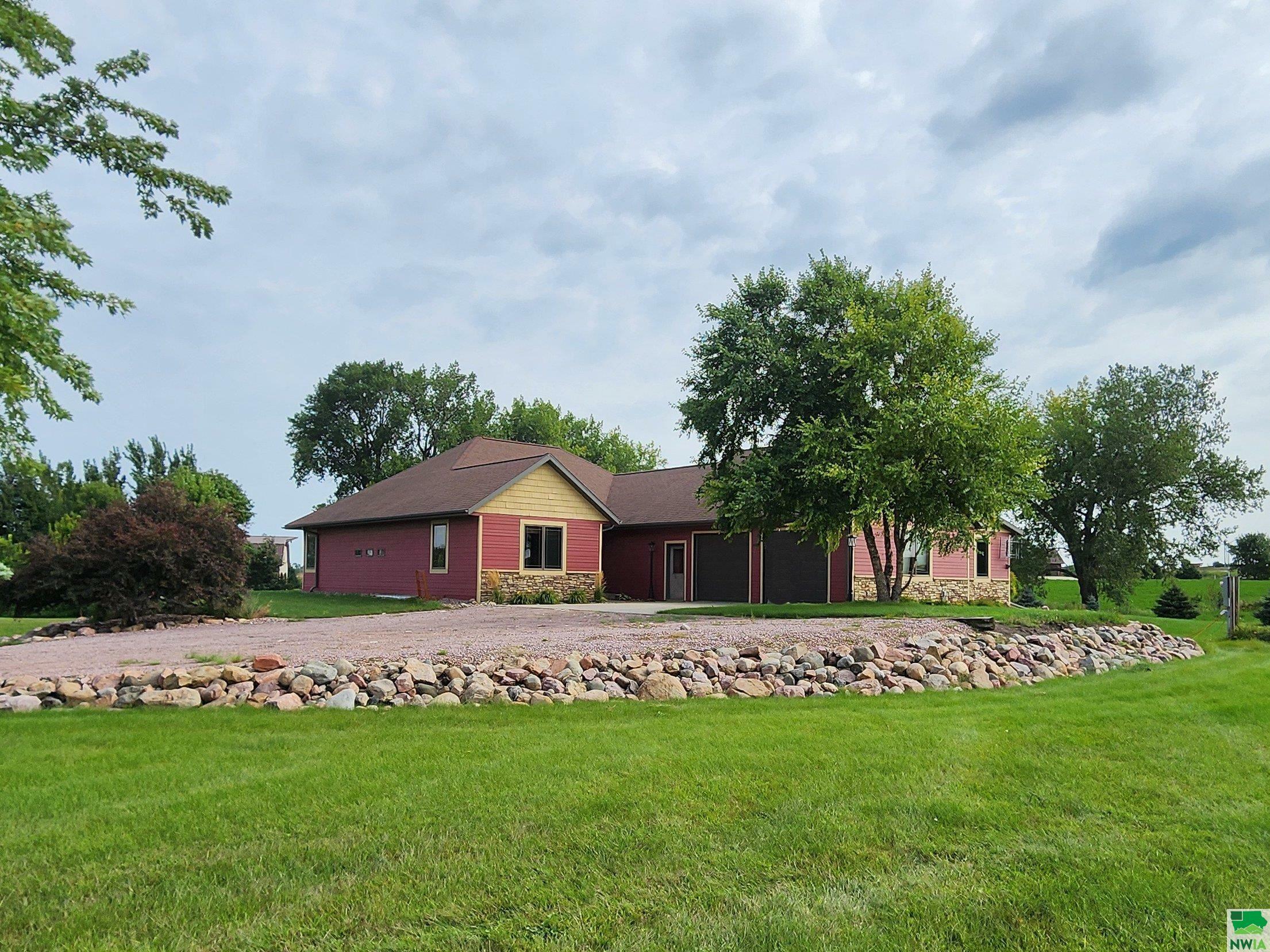 4491 Kennedy Avenue  Alton IA 51003 photo