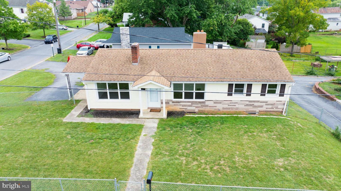 Property Photo:  148 Woodbury Avenue  WV 25404 