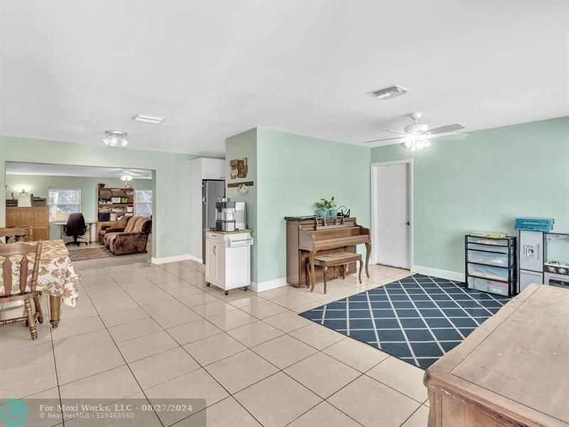 Property Photo:  4772 NW 4th St  FL 33317 