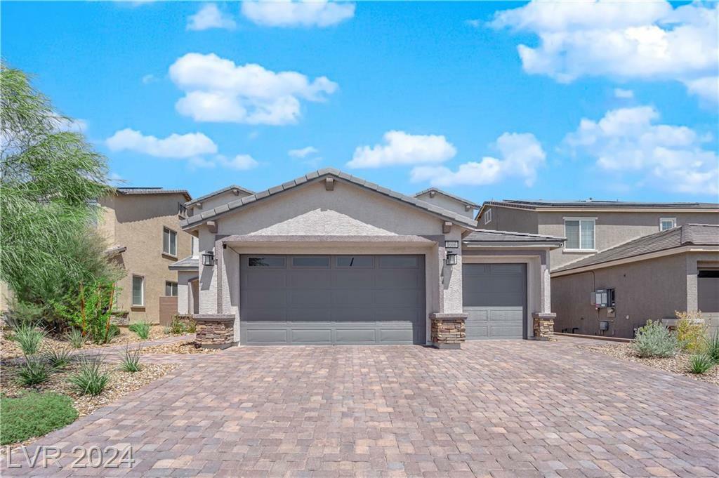 Property Photo:  1606 Dire Wolf Avenue  NV 89084 