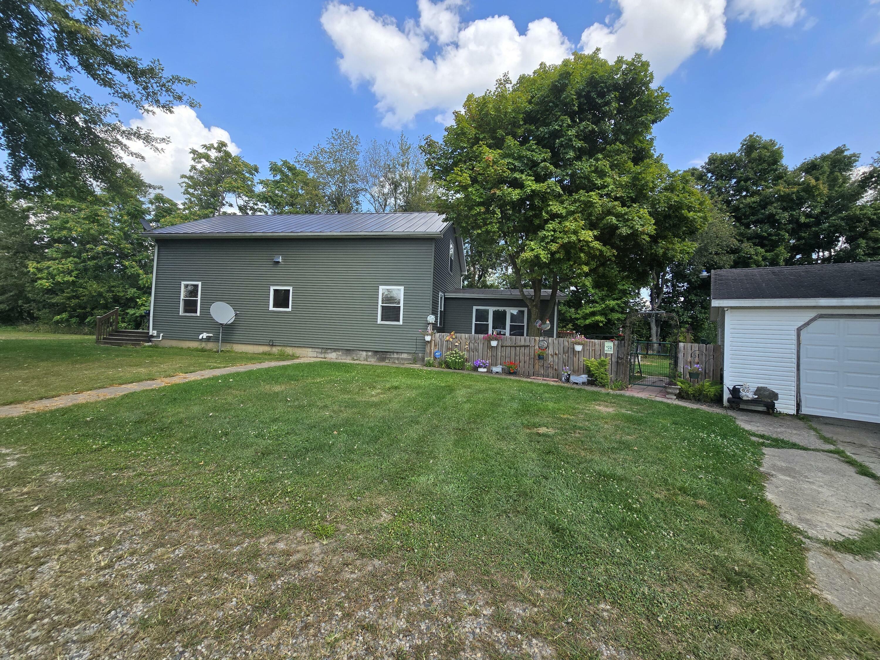 Property Photo:  2550 Brad Street  MI 49239 